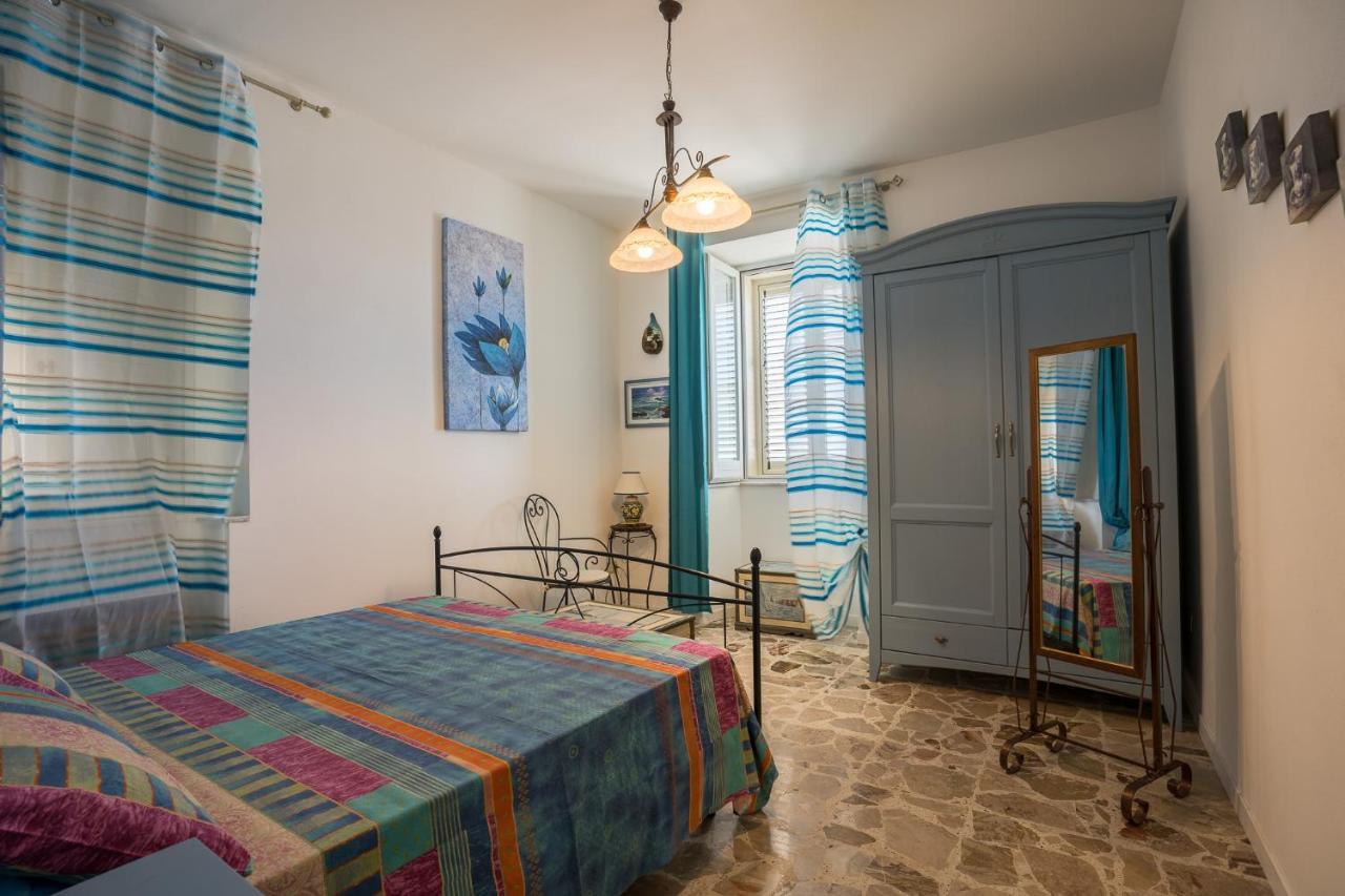 Maniace Sea View Apartment By Ortigia Apartments Syracuse Bagian luar foto